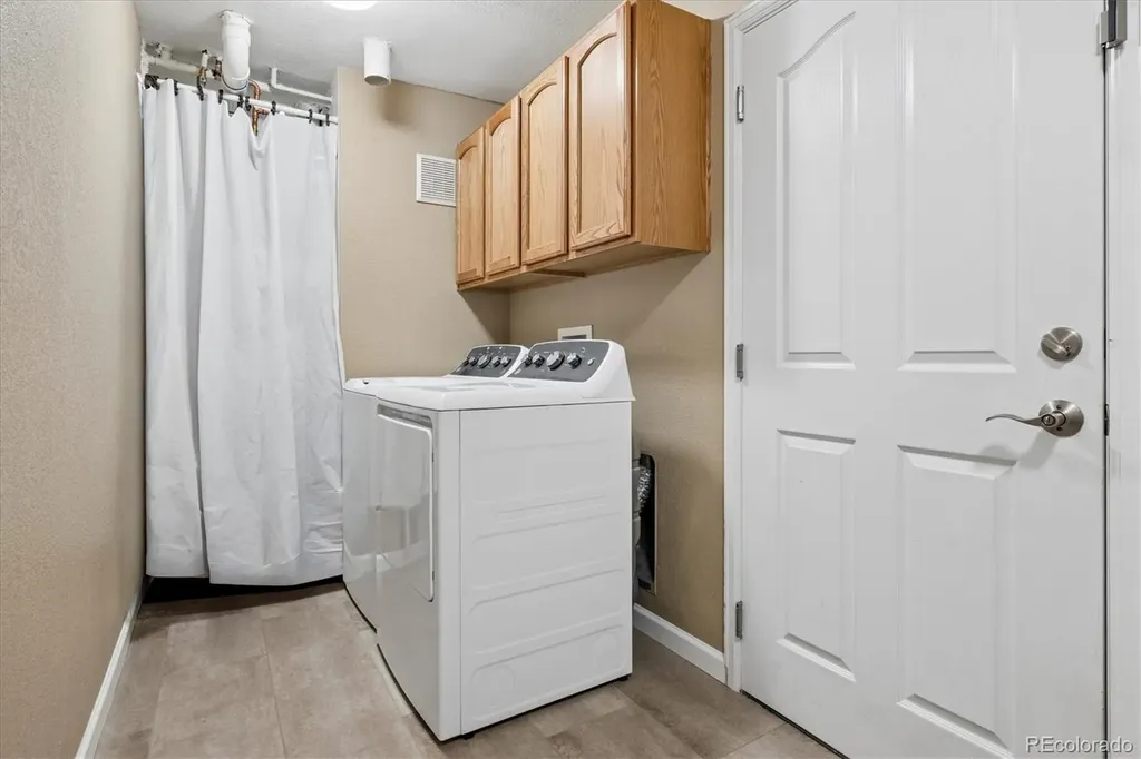 485 Elmhurst Way Highlands Ranch CO 80129