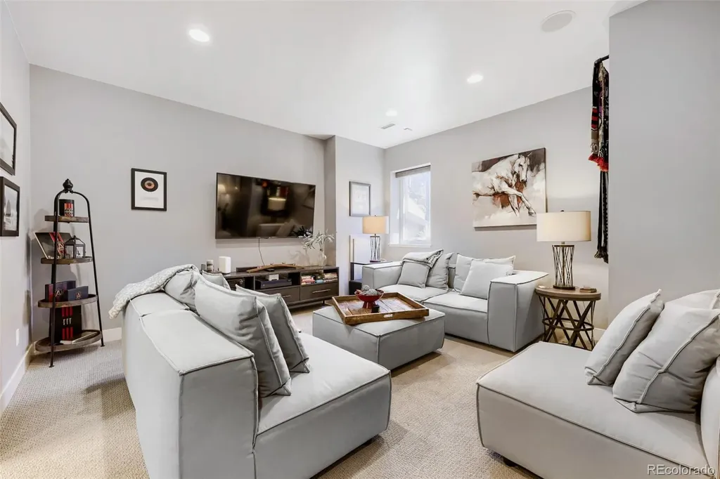 6729 E Lowry Boulevard Denver CO 80230