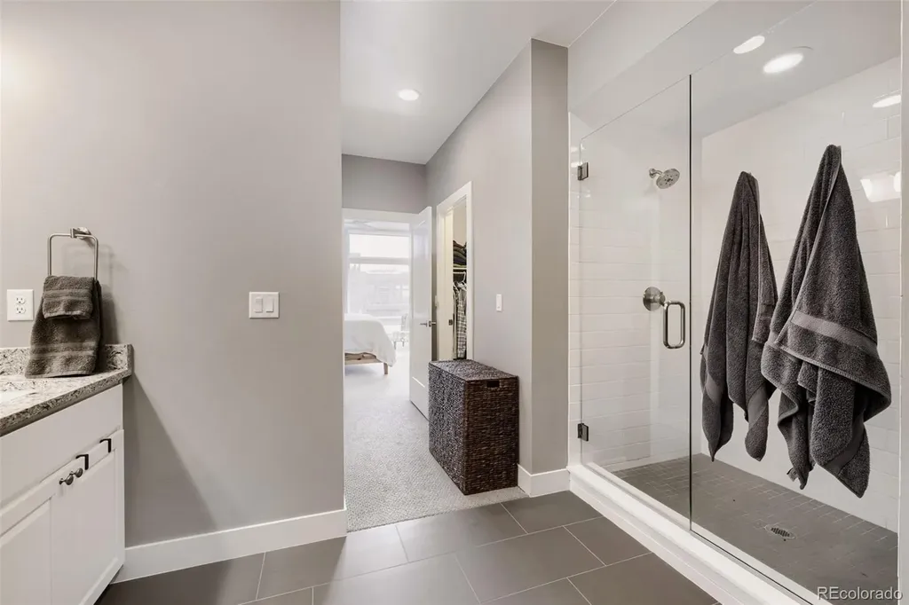 6729 E Lowry Boulevard Denver CO 80230