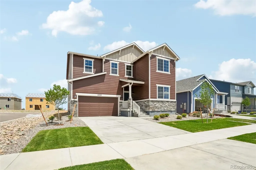 55003 E 28th Place Strasburg CO 80136