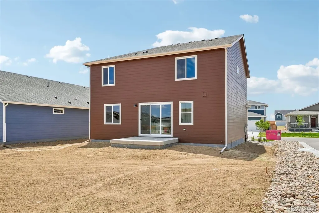 55003 E 28th Place Strasburg CO 80136