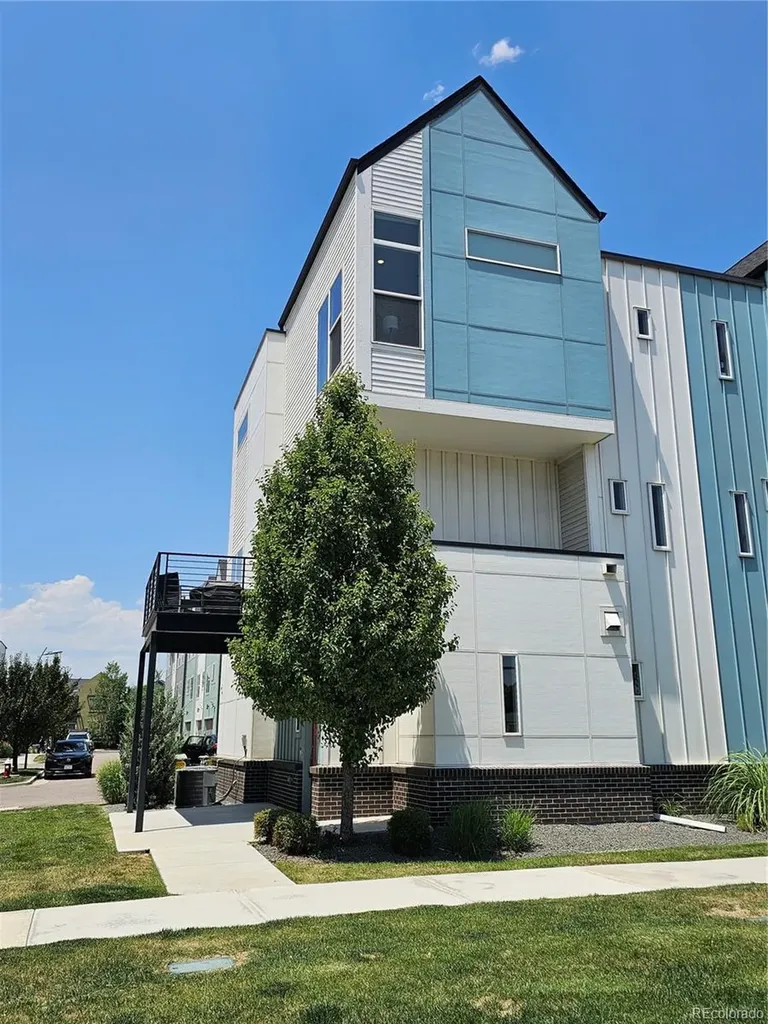 1661 W 67th Circle Denver CO 80221