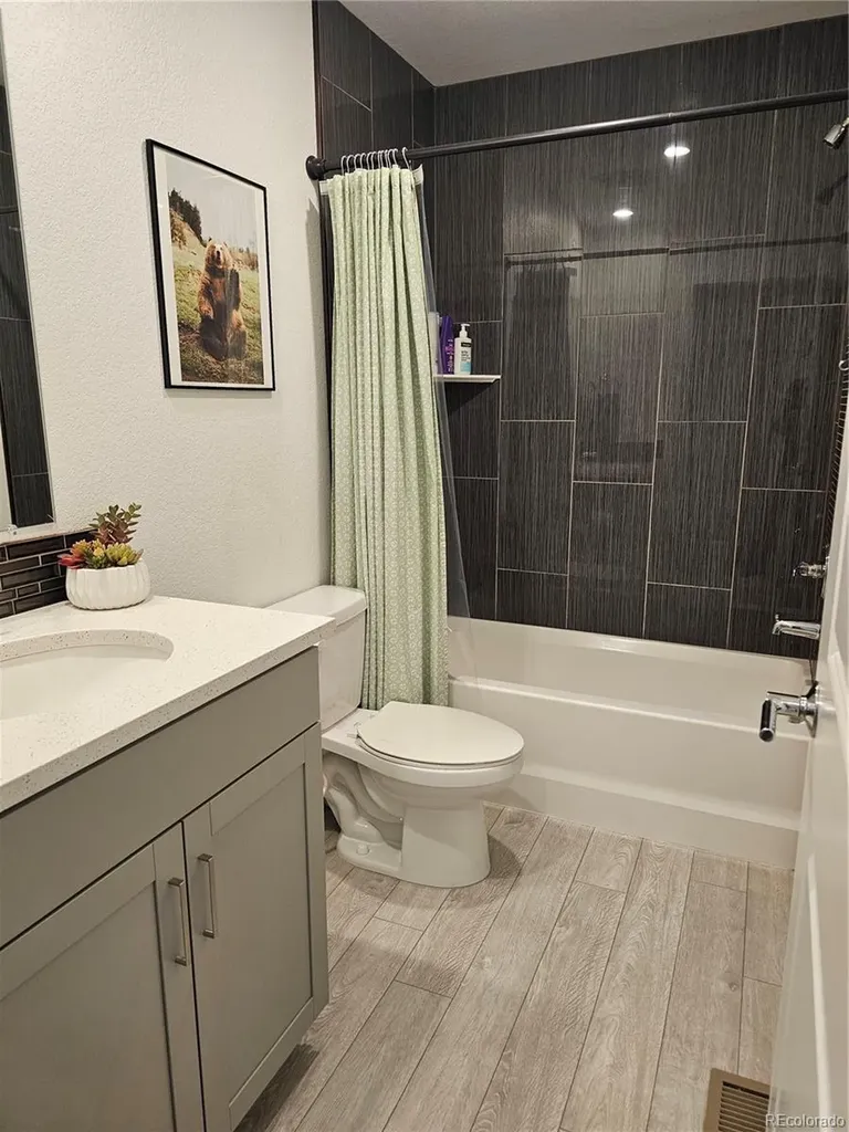 1661 W 67th Circle Denver CO 80221