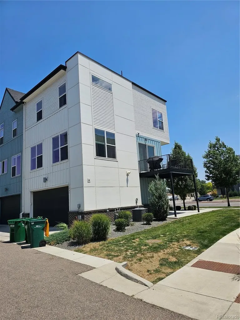 1661 W 67th Circle Denver CO 80221