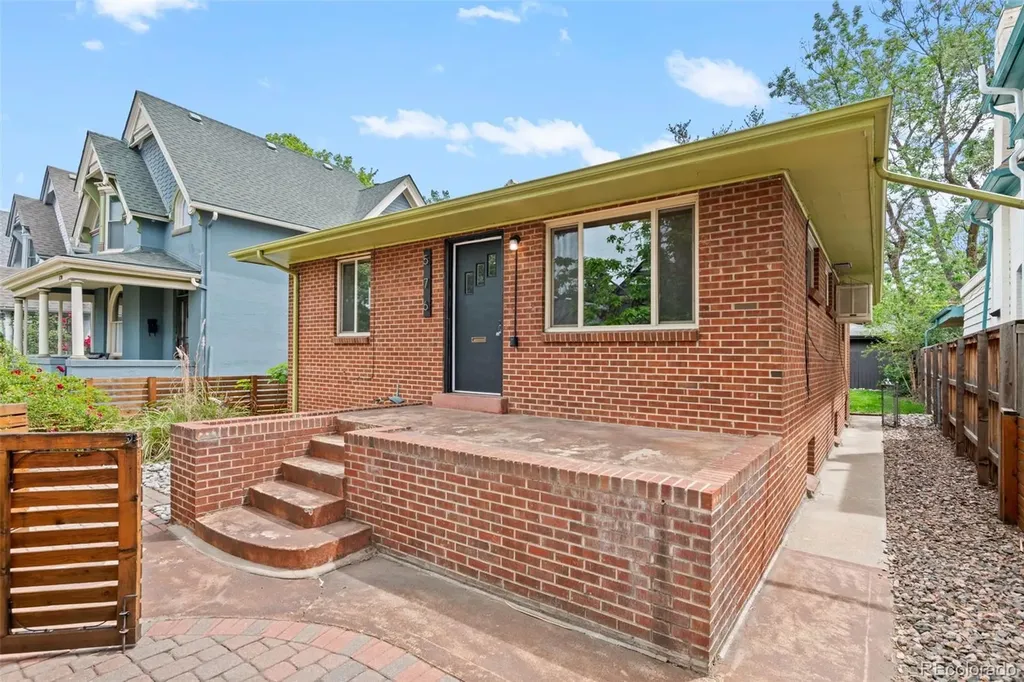 576 S Grant Street Denver CO 80209