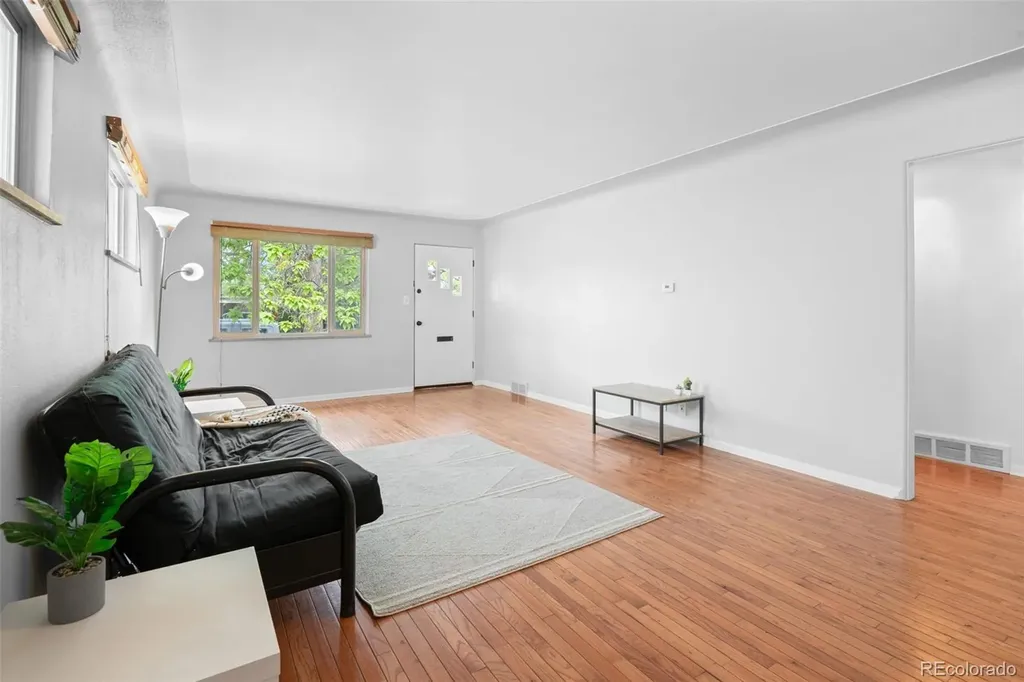 576 S Grant Street Denver CO 80209
