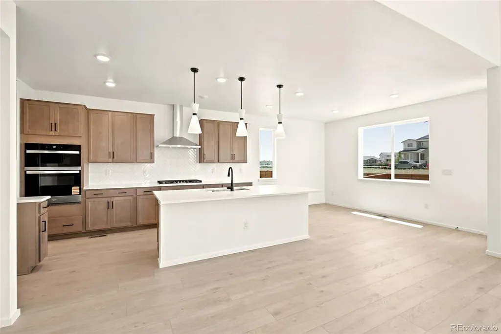 6736 Utica Avenue Longmont CO 80504
