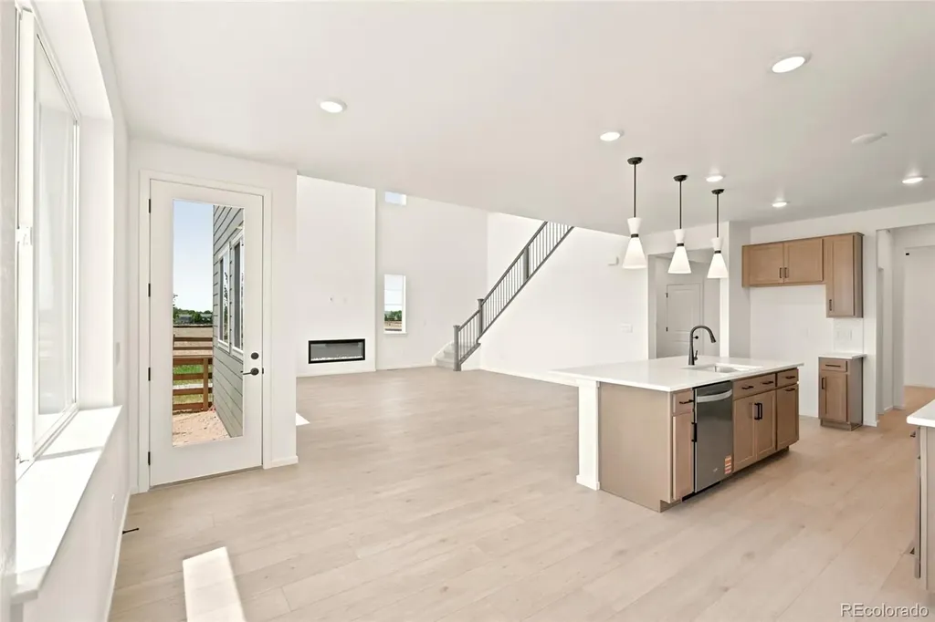 6736 Utica Avenue Longmont CO 80504