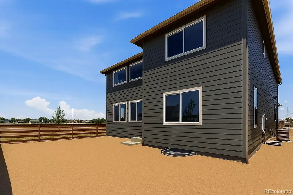 6736 Utica Avenue Longmont CO 80504