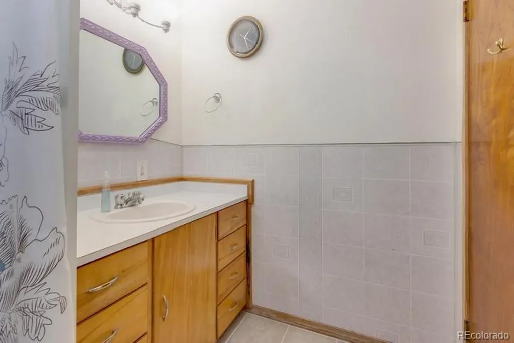 221 E 8th Street Walsenburg CO 81089