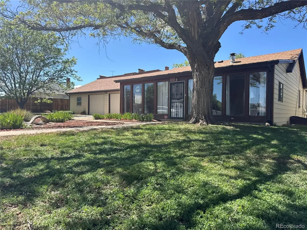 221 E 8th Street Walsenburg CO 81089