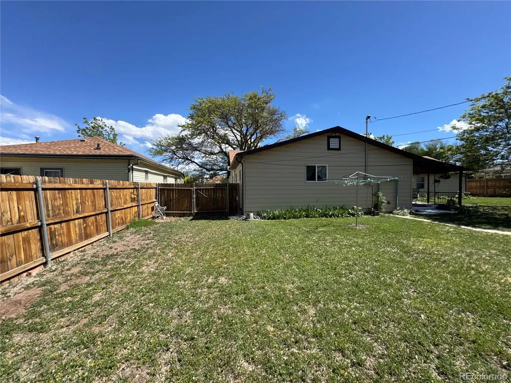 221 E 8th Street Walsenburg CO 81089