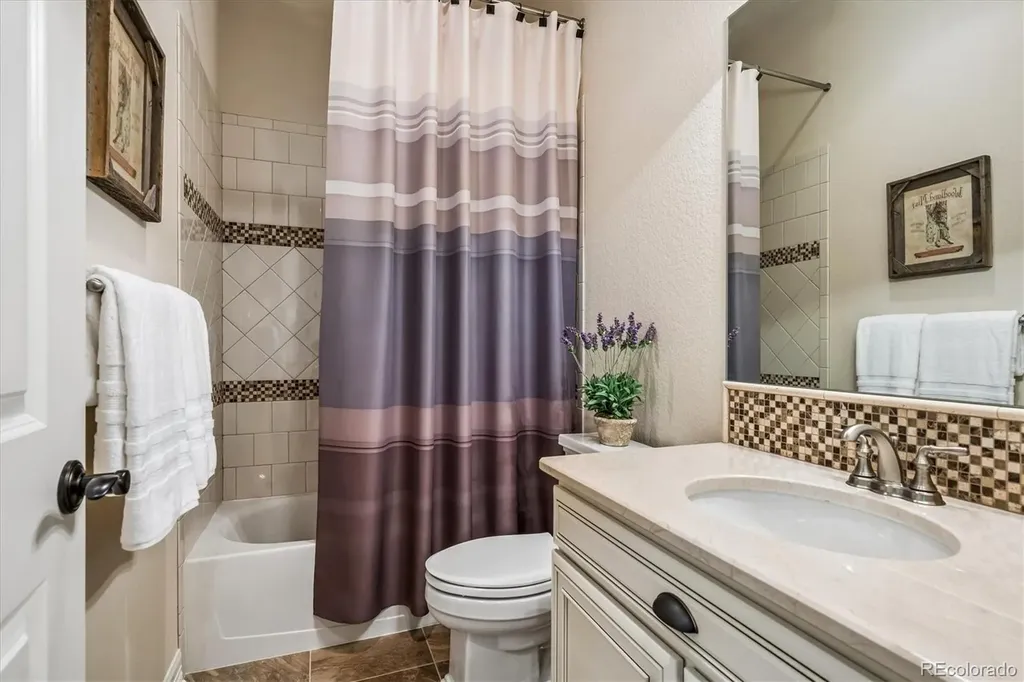 23070 E Del Norte Circle Aurora CO 80016