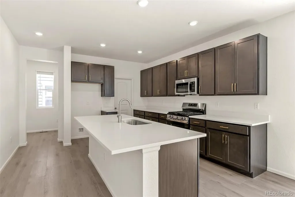 47378 Bluebell Avenue Bennett CO 80102