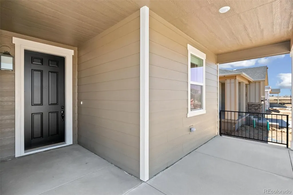 47378 Bluebell Avenue Bennett CO 80102
