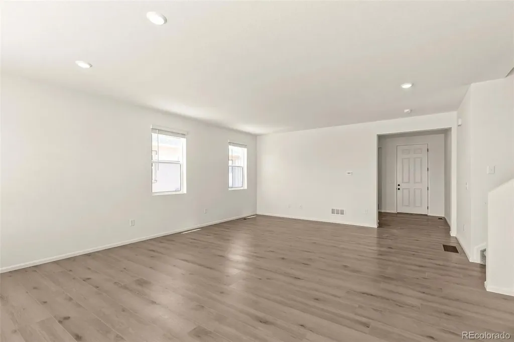 47378 Bluebell Avenue Bennett CO 80102