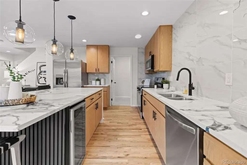 21960 E Crestline Lane Aurora CO 80015