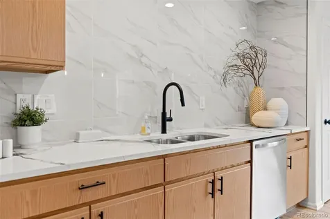 21960 E Crestline Lane Aurora CO 80015