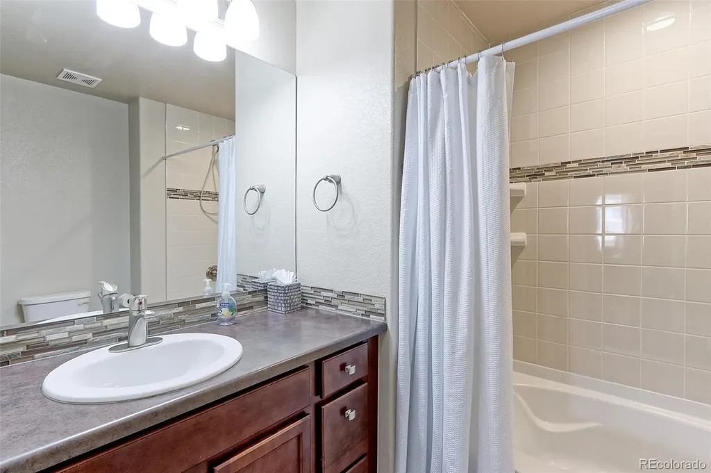 9721 Dahlia Lane Thornton CO 80229
