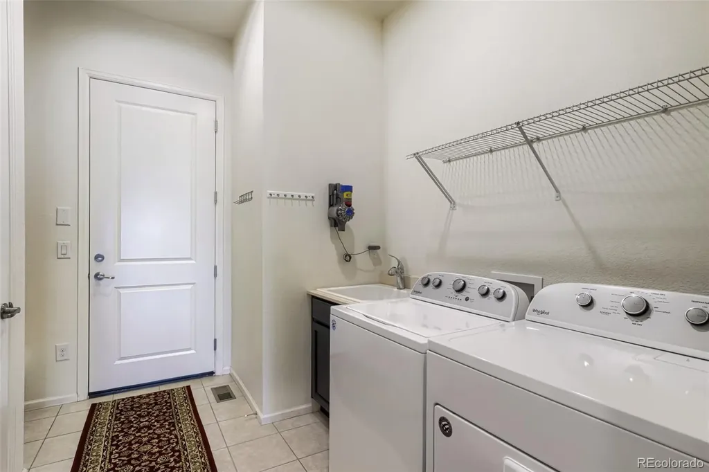 8270 S Jackson Gap Court Aurora CO 80016