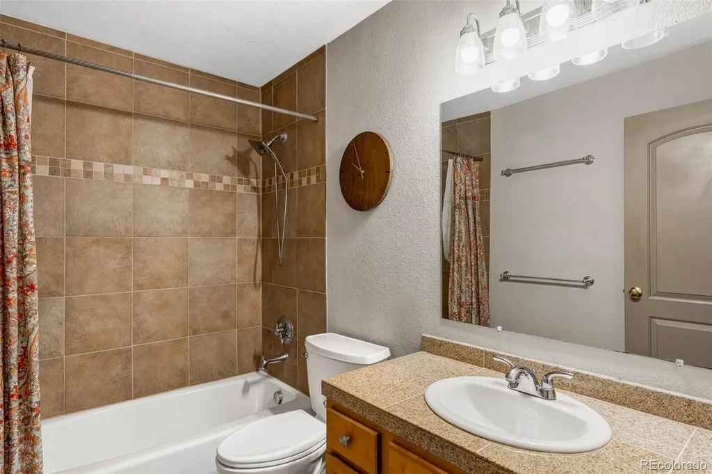 11967 W 14th Avenue Lakewood CO 80401
