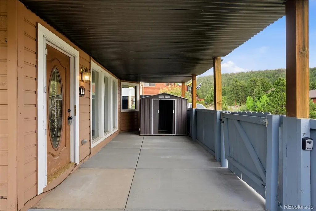 73 Sunlight Lane Bailey CO 80421