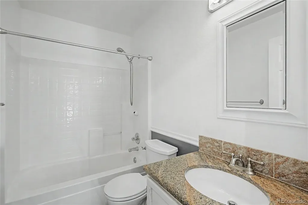 10021 Apollo Bay Way Littleton CO 80130