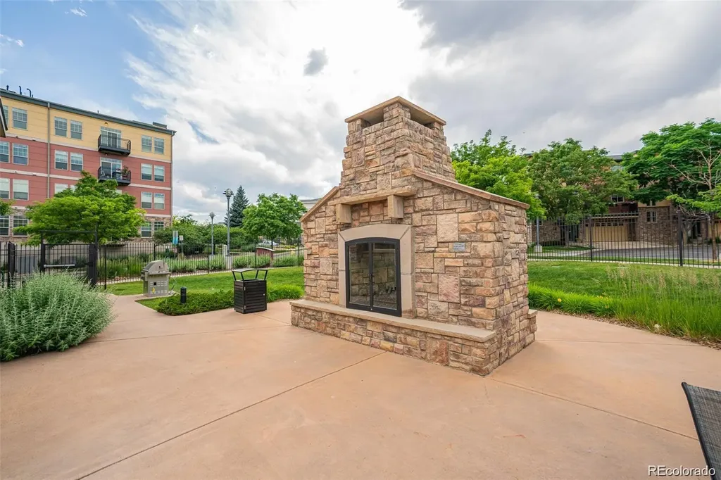 13456 Via Varra Broomfield CO 80020