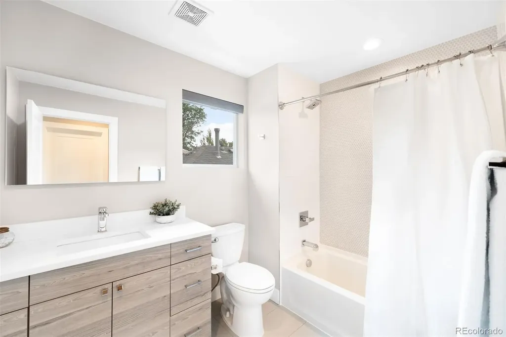 2142 Lowell Boulevard Denver CO 80211