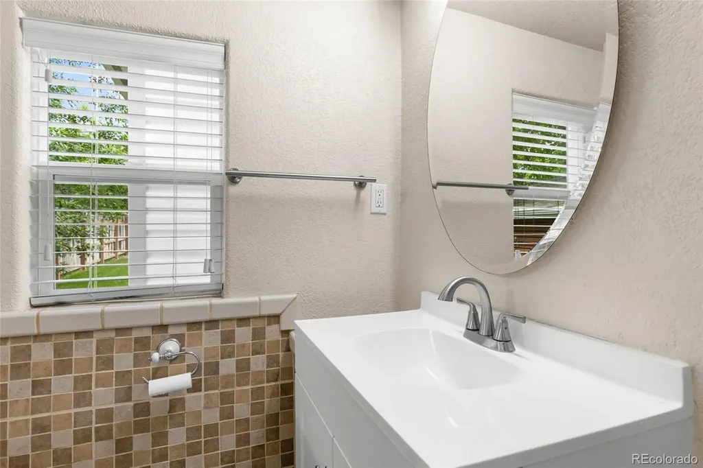 36 Reed Place Longmont CO 80504