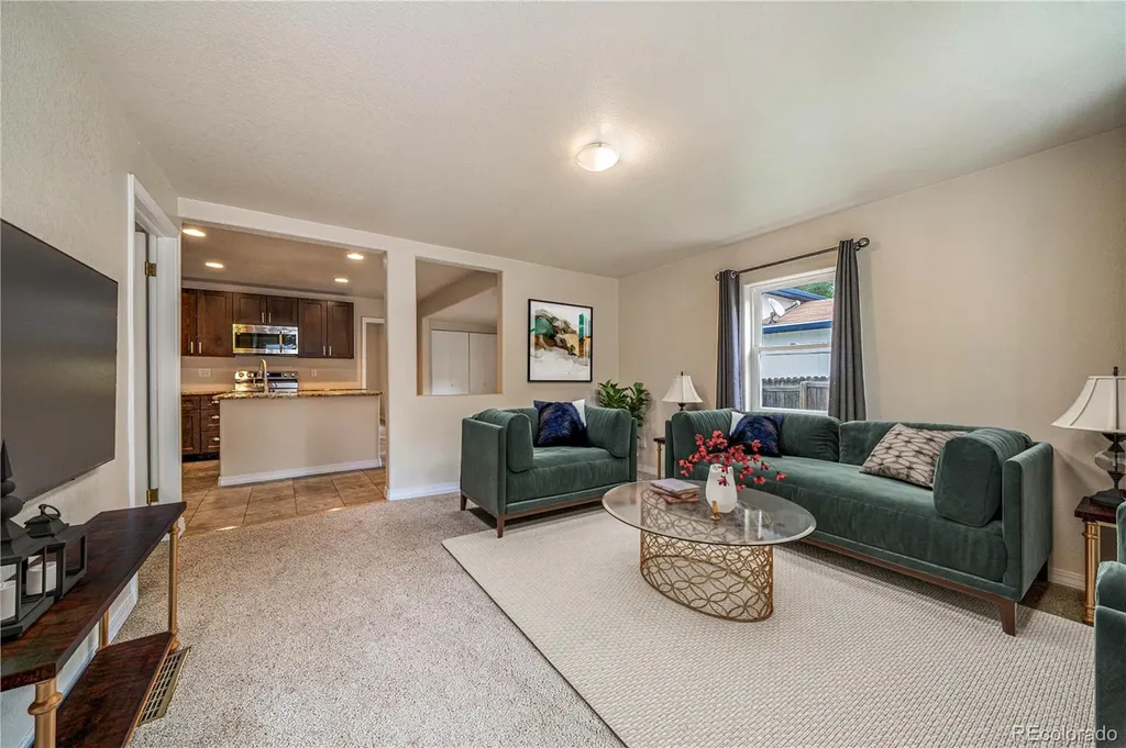 36 Reed Place Longmont CO 80504