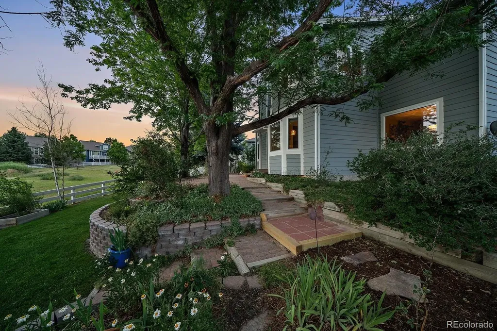 20533 E Maplewood Lane Centennial CO 80016