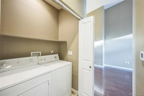 3995 S Dillon Way Aurora CO 80014