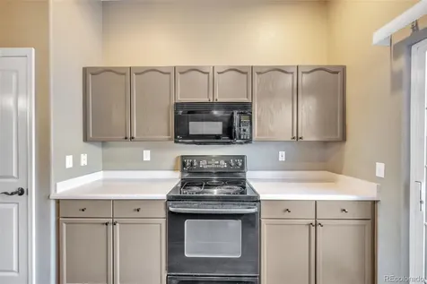 3995 S Dillon Way Aurora CO 80014
