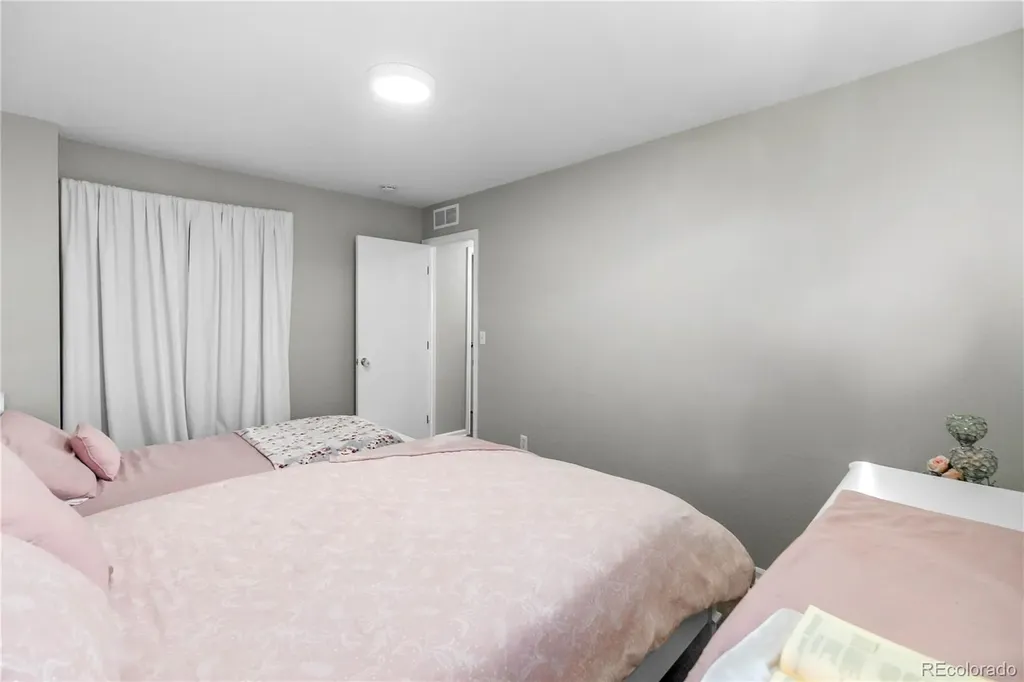5562 Flanders Street Denver CO 80249