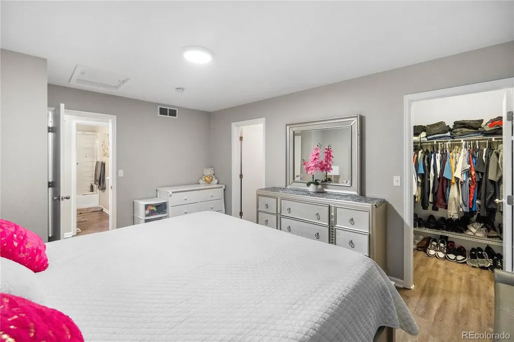 5562 Flanders Street Denver CO 80249