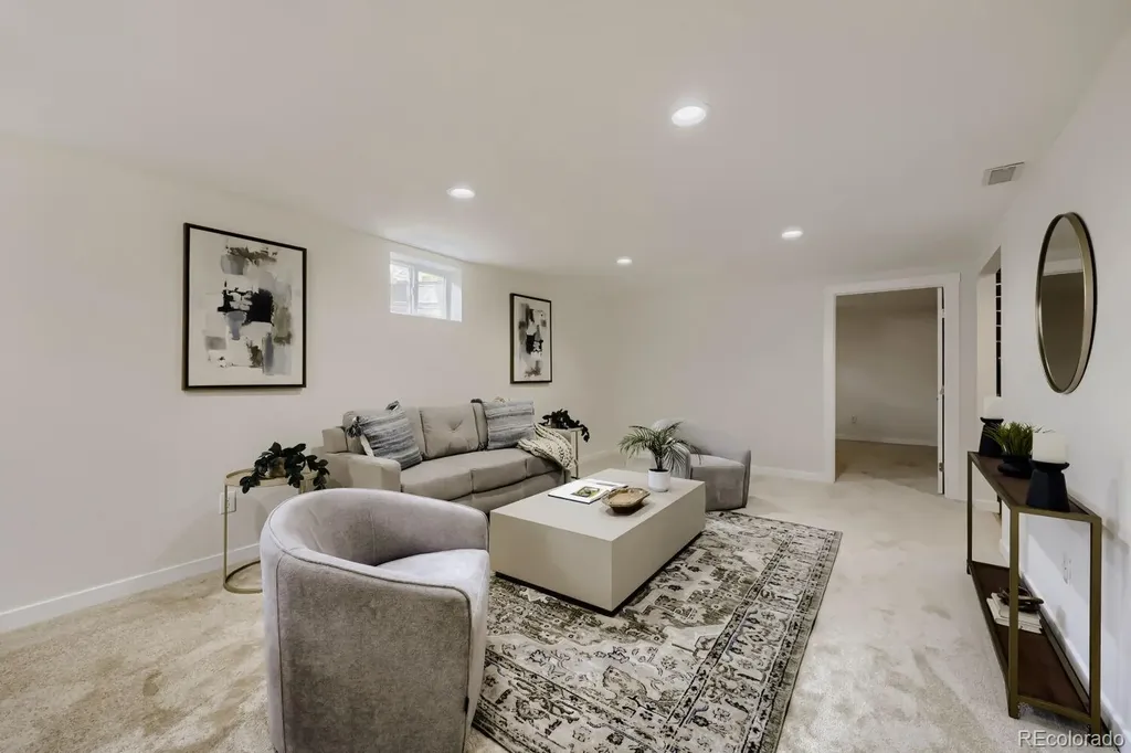 2764 S Raleigh Street Denver CO 80236