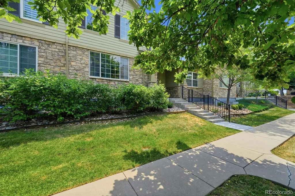 5941 S Wright Court Littleton CO 80127