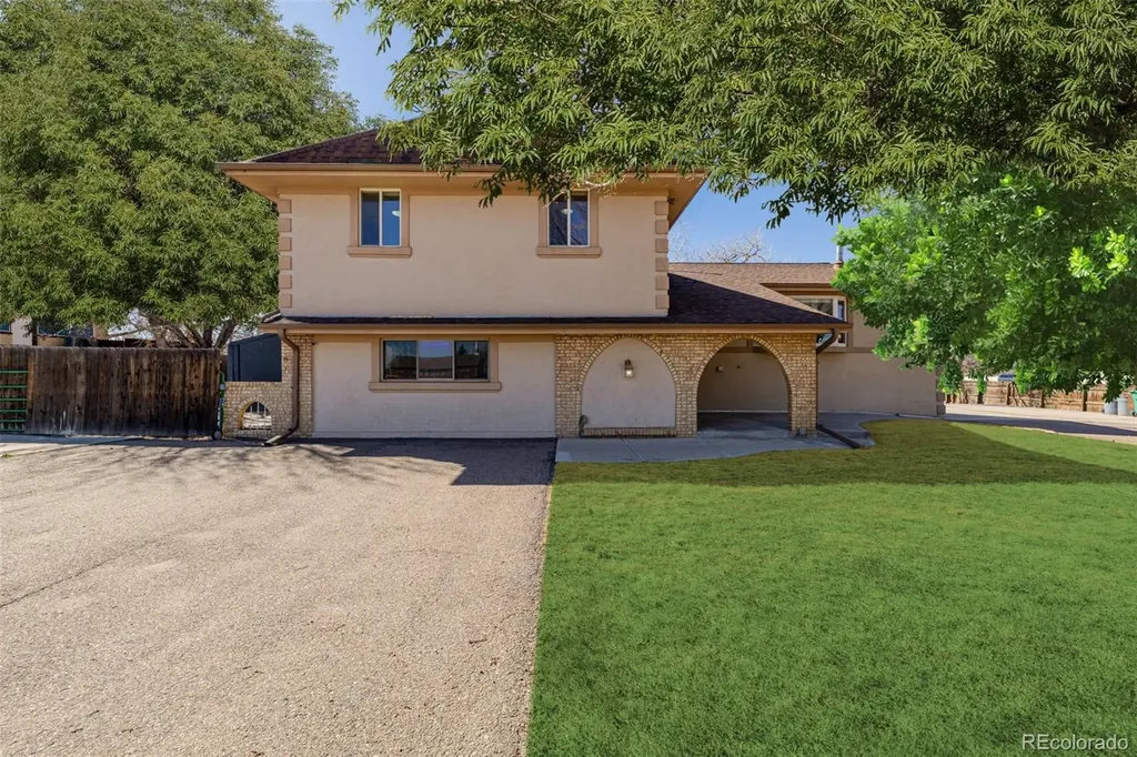 3525 S Brentwood Street Denver CO 80235