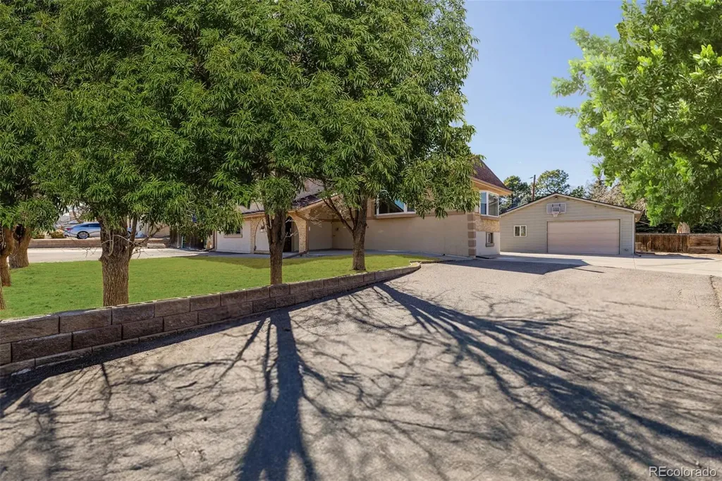 3525 S Brentwood Street Denver CO 80235
