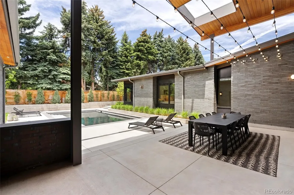 975 S Monroe Street Denver CO 80209