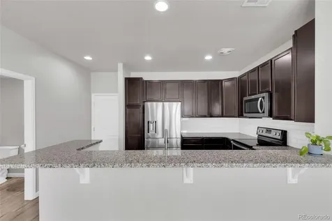 1756 S Buchanan Circle Aurora CO 80018