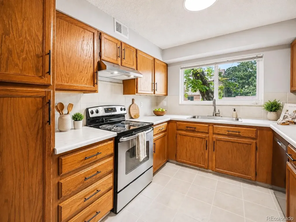 222 Wright Street Lakewood CO 80228