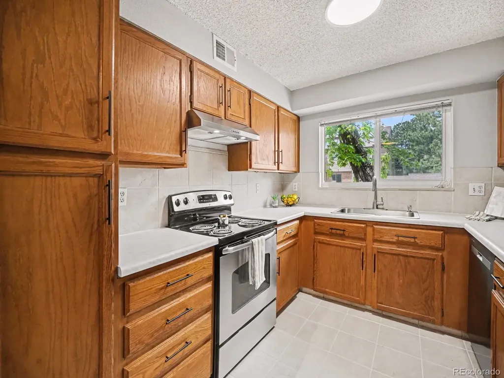 222 Wright Street Lakewood CO 80228