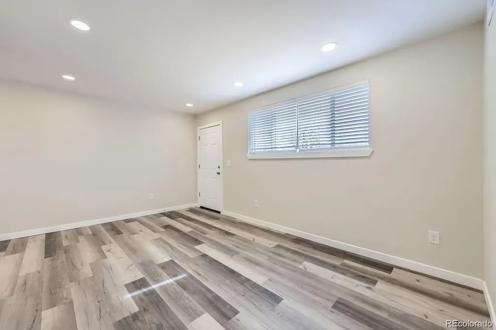 2545 Kenton Street Aurora CO 80010