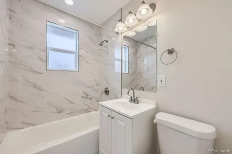 2545 Kenton Street Aurora CO 80010