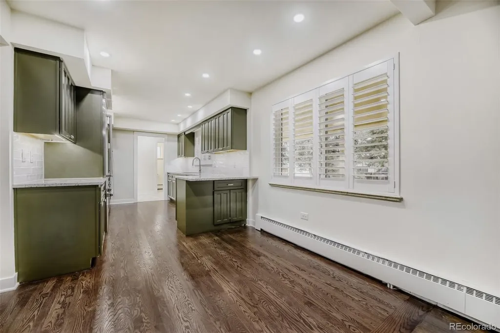 3843 S Elm Street Denver CO 80237