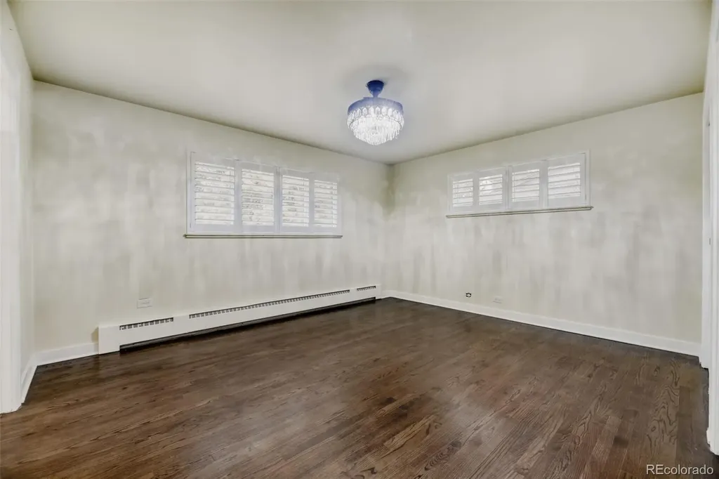 3843 S Elm Street Denver CO 80237