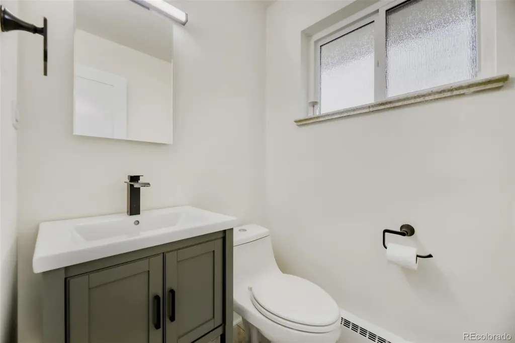 3843 S Elm Street Denver CO 80237