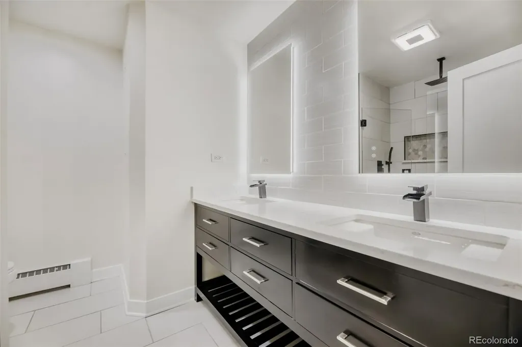 3843 S Elm Street Denver CO 80237